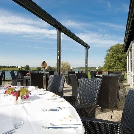 فندق De Hamert 4*